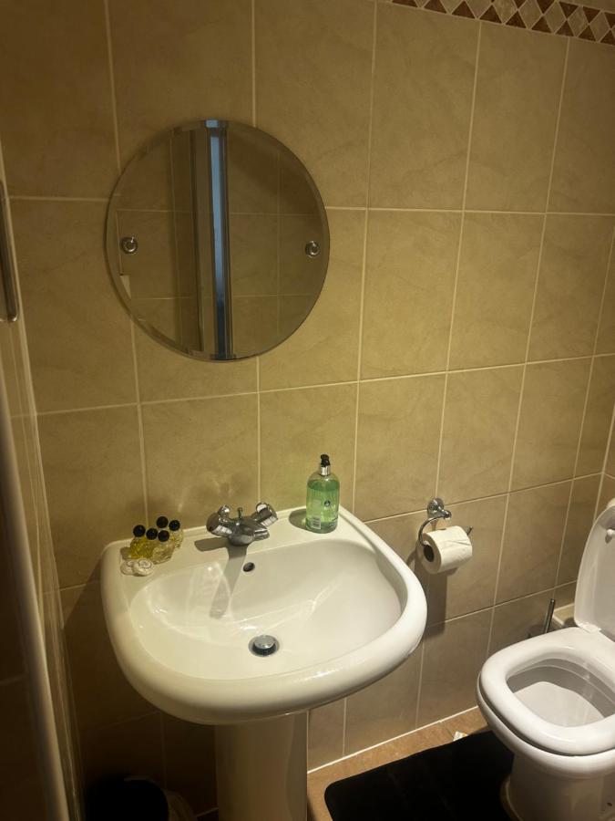 Double With En-suite Bathroom Accommodatie bij particulieren